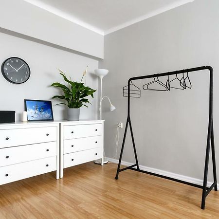 L4 Skyline Apartment Варшава Екстериор снимка